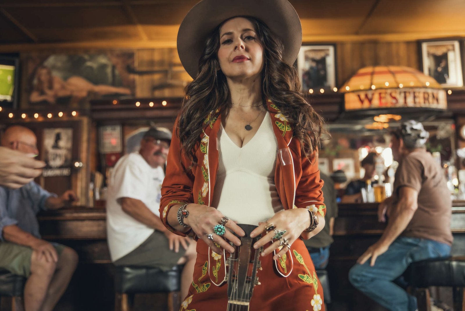 Essence & Gold Country Release “Father’s Daughter” LP