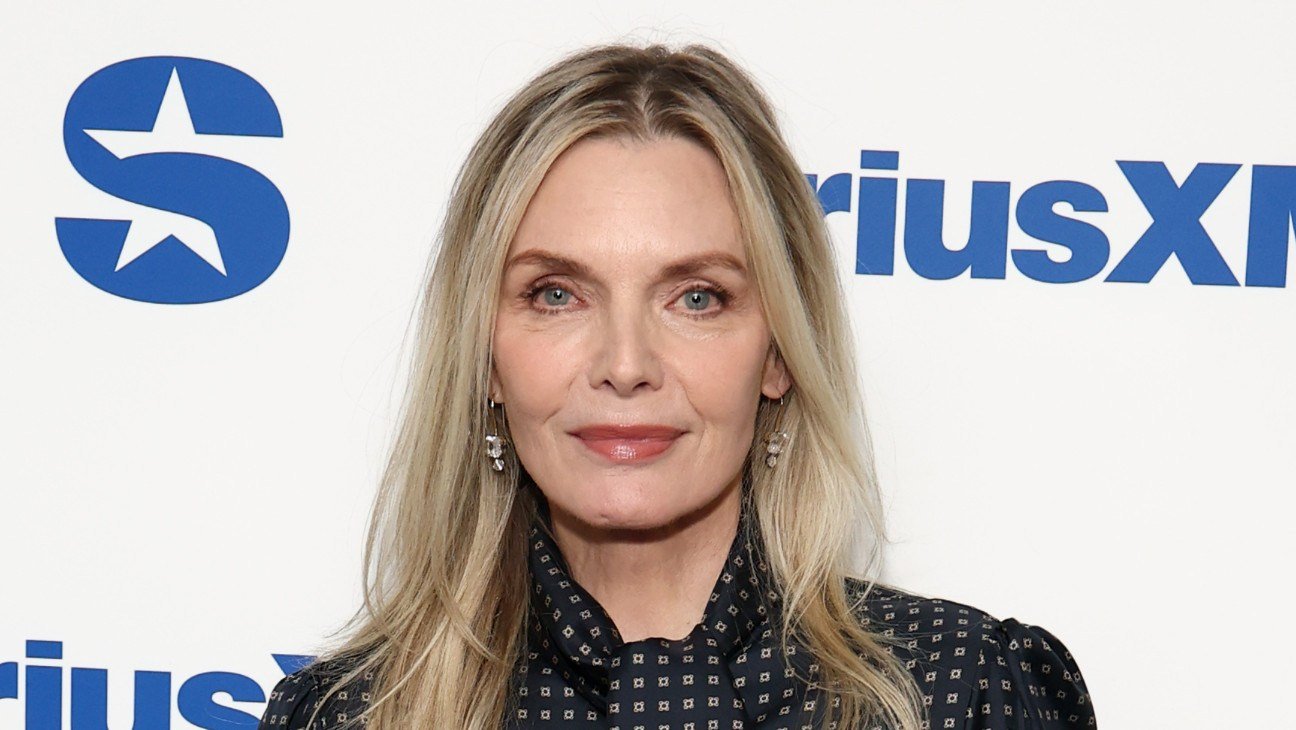 Michelle Pfeiffer Reveals Career Plans After Saying She “Never” Wanted to “Star in Another Movie” Michelle Pfeiffer Reveals Career Plans After Saying She “Never” Wanted to “Star in Another Movie”