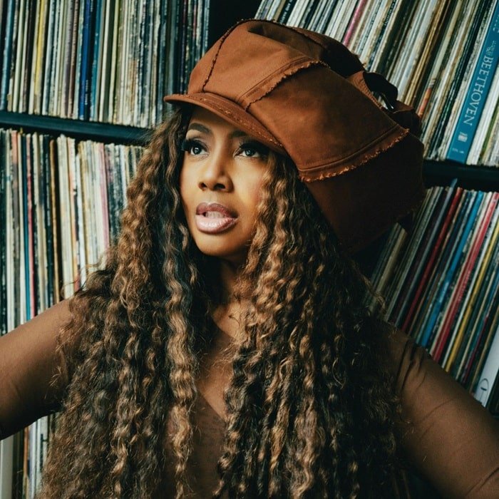 Lalah Hathaway Releases New Single Cant Let Go + Announces Upcoming Album Made In Chicago Lalah Hathaway Releases New Single Cant Let Go + Announces Upcoming Album Made In Chicago