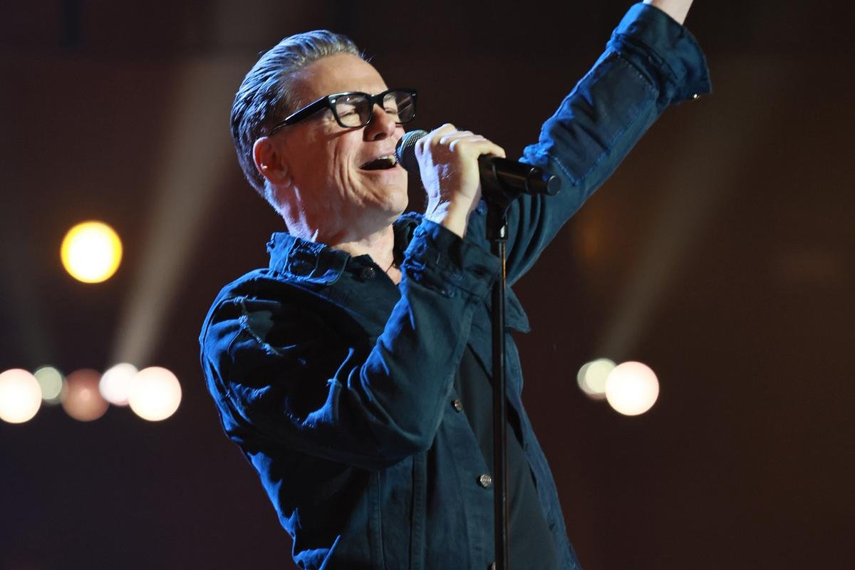 Bryan Adams Extends Roll With the Punches Tour Into 2027 Bryan Adams Extends Roll With the Punches Tour Into 2027