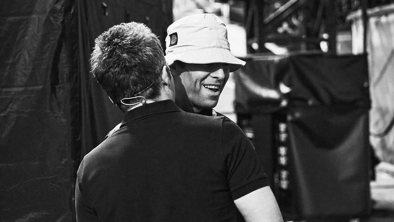 Liam and Noel Gallagher Lock Arms at Venice Premiere of Oasis: Dont Look Back in Anger Liam and Noel Gallagher Lock Arms at Venice Premiere of Oasis: Dont Look Back in Anger