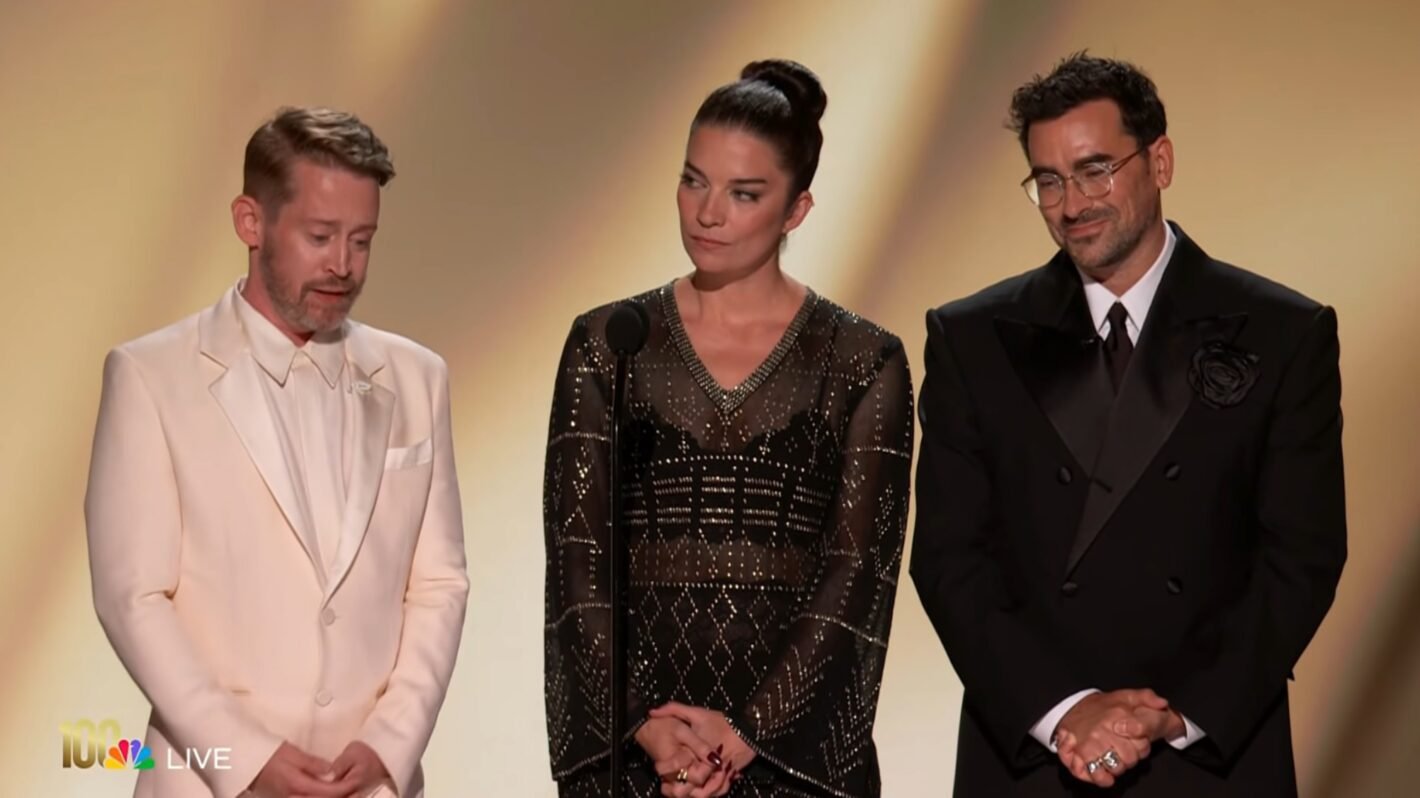 How Macaulay Culkin, Dan Levy & Annie Murphy Honored Catherine OHara at the Emmys