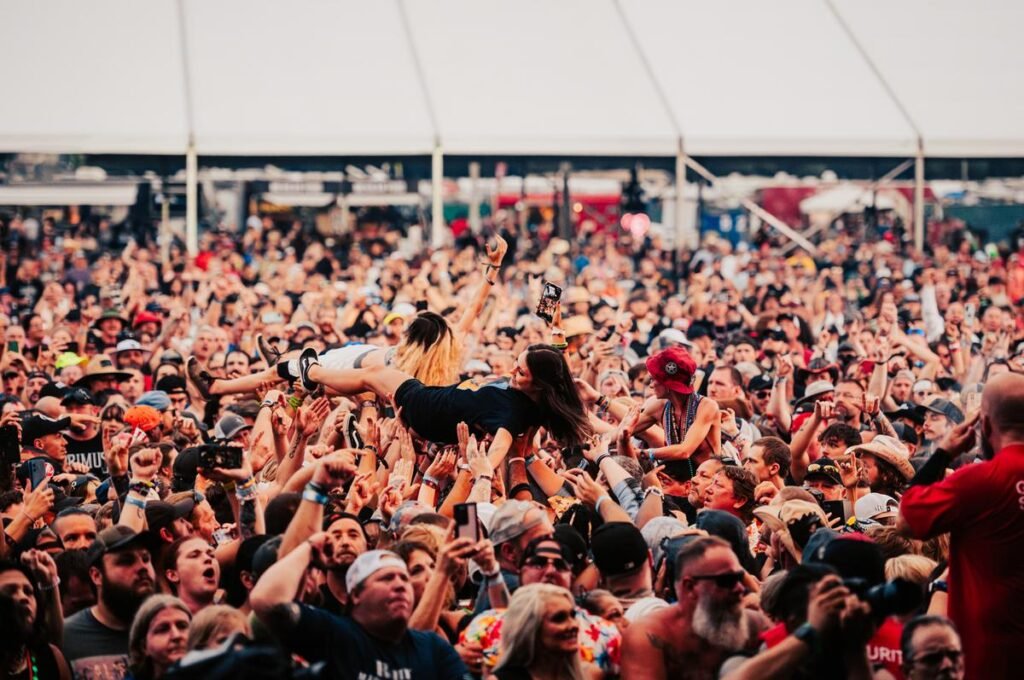 20 Years Ago: How a Small Oklahoma Town Became a Major Rock Mecca 20 Years Ago: How a Small Oklahoma Town Became a Major Rock Mecca