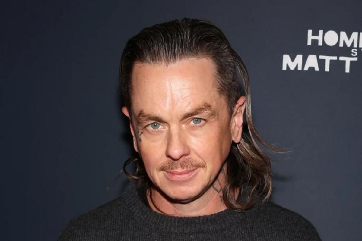 Whats Next for Sid Wilson? New Studio Photo Might Have the Answer