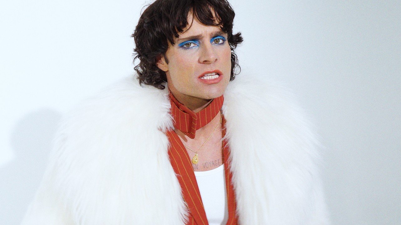 Spencer Sutherland Leans Into The Theatrical With Glam Rock Release, Somebodys Gonna Love Me